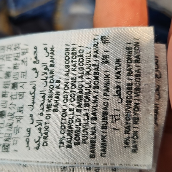 Guess Women's 30x29 Low Rise Skinny Jeans - Distressed Blue - Picture 8 of 8